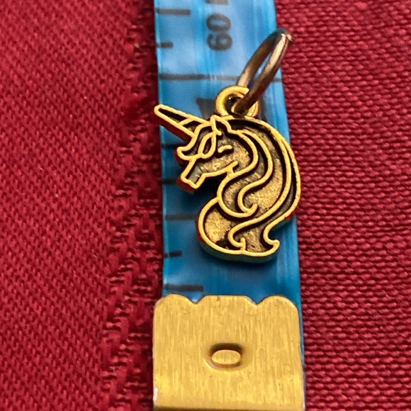 5/$10❤️❤️❤️NEW BRASS UNICORN CHARM PENDANT - Picture 2 of 2
